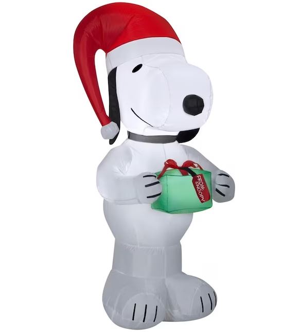 Gemmy Peanuts 5-ft Lighted Snoopy Christmas Inflatable